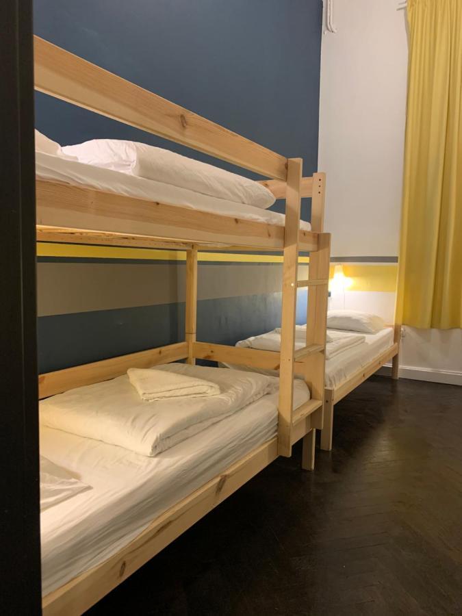 Viki Apartment Krakow Bagian luar foto