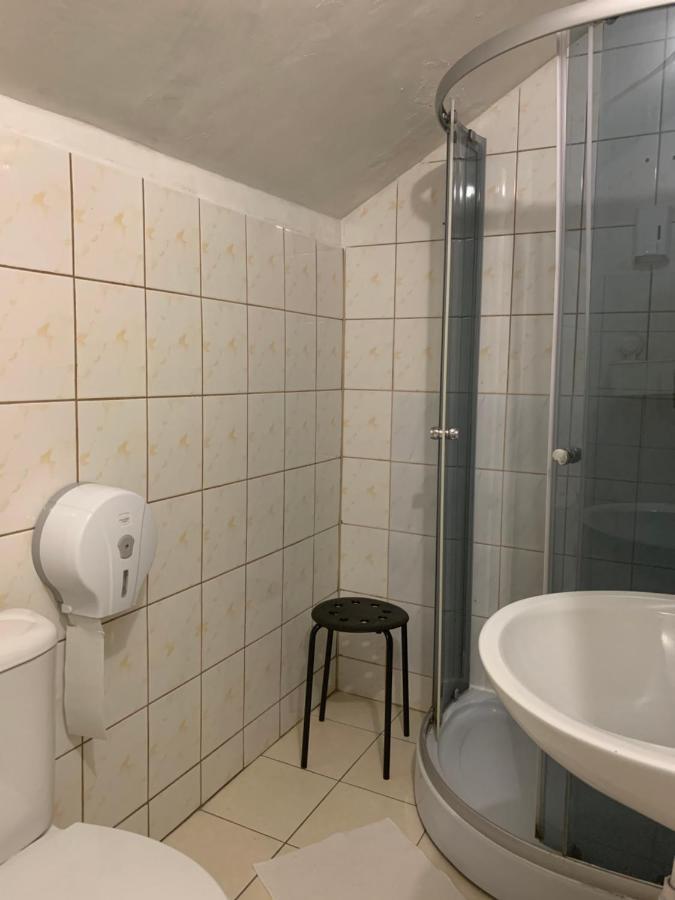 Viki Apartment Krakow Bagian luar foto