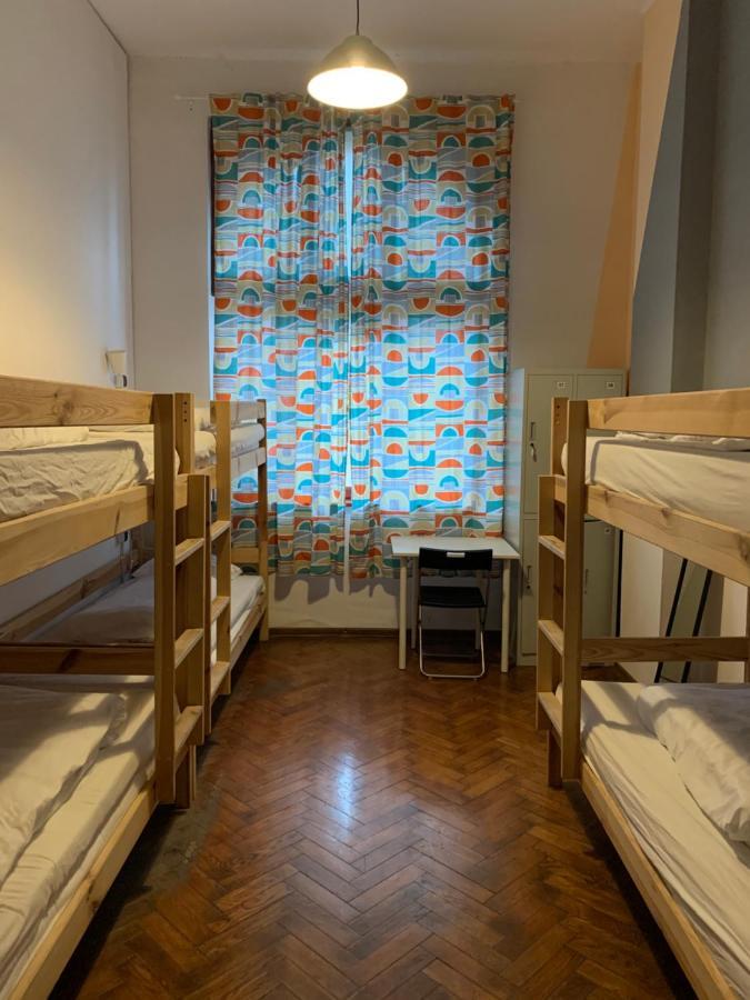 Viki Apartment Krakow Bagian luar foto